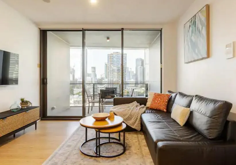 Spectacular Views, King Bd Plus Single Bed & Parking location